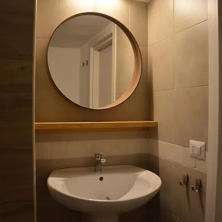 アパート Dimora Sole Raggiante ヴェノーザ